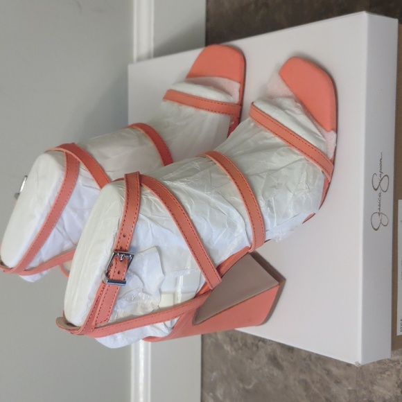 Peach Strap heels - Picture 2 of 8